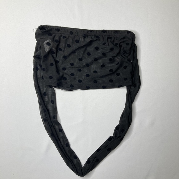 PrettyLittleThing Black Poker Dot Print Cowl Neck Crop Top Size 2 - Picture 4 of 7